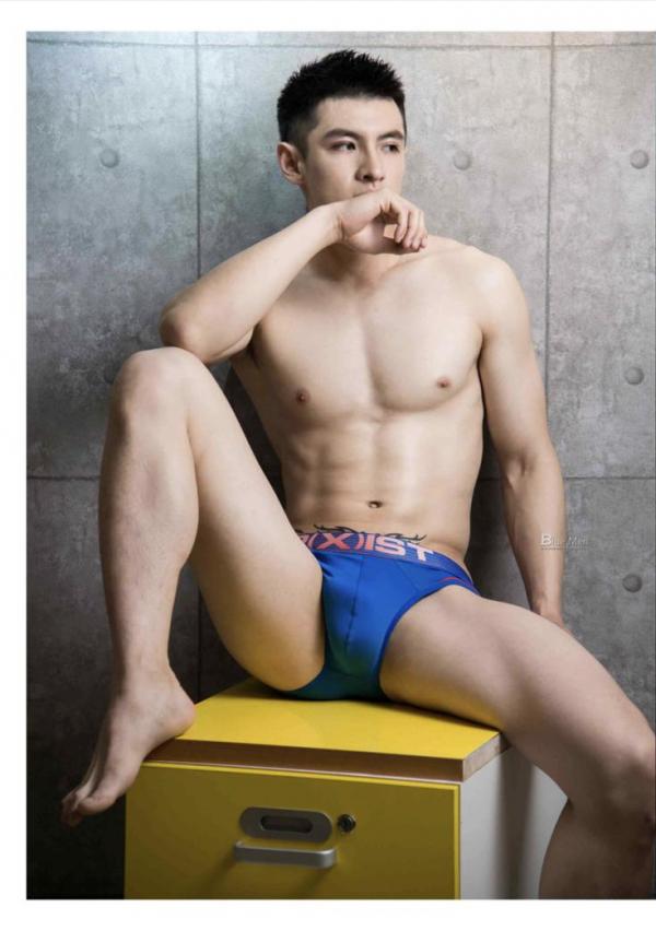 VIRILE-No.02-ebook--bts-video